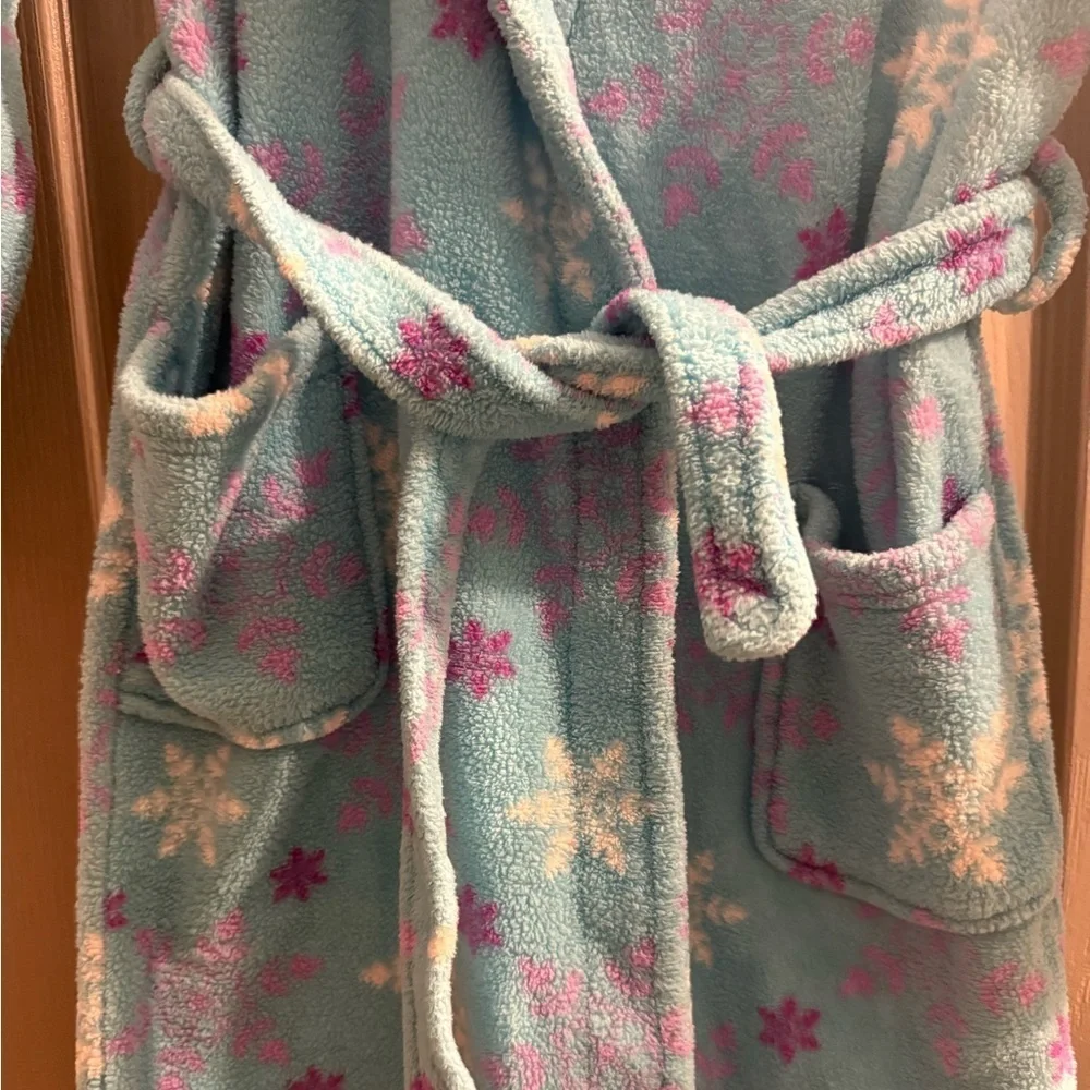 Disney Elsa Frozen blue robe with long sleeves in blue with pink purple Medium